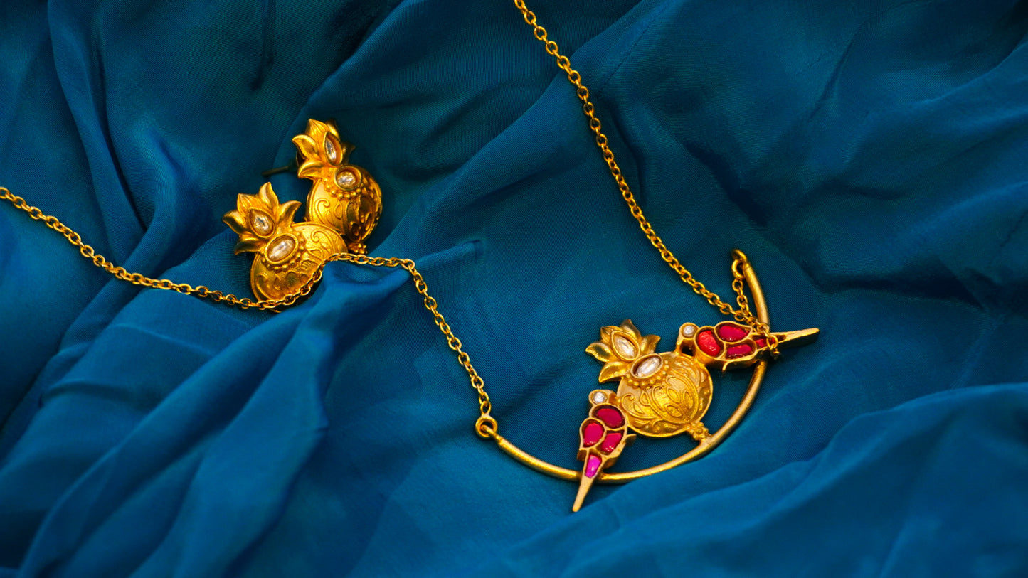 Pakheru Twin - Pendant Set